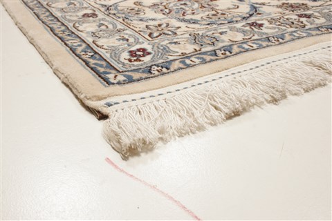 Nain White Hand Knotted 100 X 134 Area Rug 250-21404 Image 19