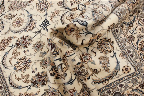 Nain White Hand Knotted 100 X 134 Area Rug 250-21404 Image 6