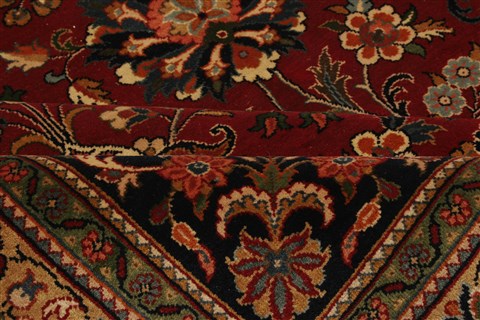 Sarouk Red Hand Knotted 100 X 143 Area Rug 250-21413 Image 11