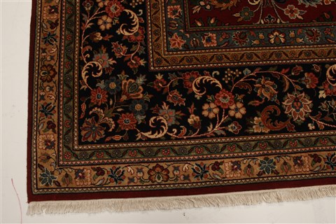 Sarouk Red Hand Knotted 100 X 143 Area Rug 250-21413 Image 21