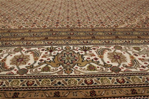 Tabriz Beige Hand Knotted 911 X 136 Area Rug 250-21415 Image 18