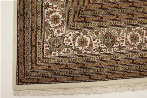 Tabriz Beige Hand Knotted 911 X 136 Area Rug 250-21415 Image 21