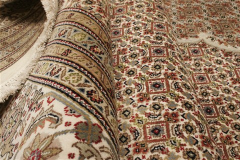 Tabriz Beige Hand Knotted 911 X 136 Area Rug 250-21415 Image 8