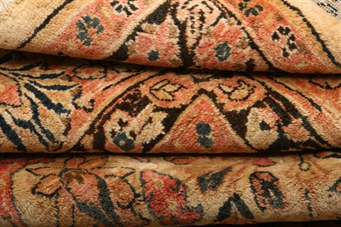 Sarouk Beige Hand Knotted 83 X 103 Area Rug 100-21420 Image 10