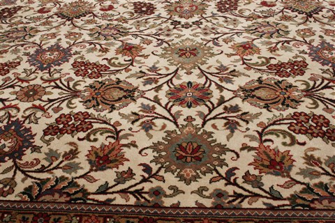Kashmar Beige Hand Knotted 99 X 134 Area Rug 250-21421 Image 15