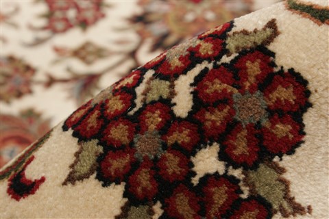 Kashmar Beige Hand Knotted 99 X 134 Area Rug 250-21421 Image 1