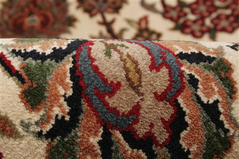 Kashmar Beige Hand Knotted 99 X 134 Area Rug 250-21421 Image 3