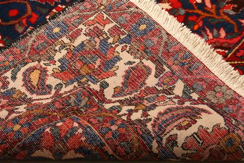 Bakhtiar Red Hand Knotted 82 X 115 Area Rug 100-21427 Image 21