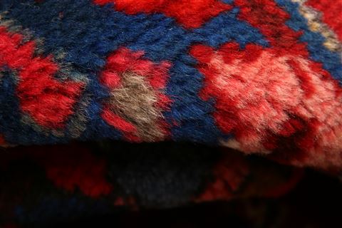 Bakhtiar Red Hand Knotted 82 X 115 Area Rug 100-21427 Image 2