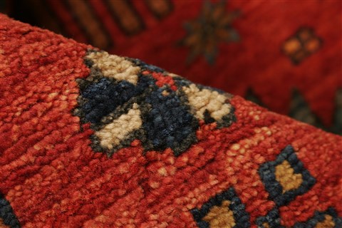 Kazak Red Hand Knotted 105 X 1210 Area Rug 250-21435 Image 3
