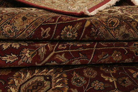 Tabriz Red Hand Knotted 911 X 132  Area Rug 250-21437 Image 10