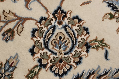 Nain White Hand Knotted 98 X 140 Area Rug 250-21442 Image 13