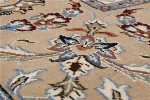 Nain White Hand Knotted 98 X 140 Area Rug 250-21442 Image 1