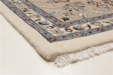 Nain White Hand Knotted 98 X 140 Area Rug 250-21442 Image 33