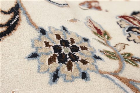 Nain White Hand Knotted 98 X 140 Area Rug 250-21442 Image 7