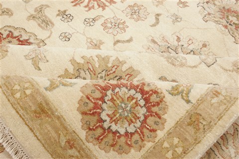 Ziegler Beige Hand Knotted 81 X 100 Area Rug 250-21450 Image 13