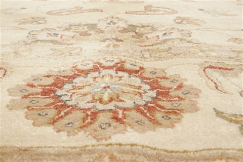 Ziegler Beige Hand Knotted 81 X 100 Area Rug 250-21450 Image 21