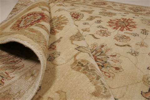 Ziegler Beige Hand Knotted 81 X 100 Area Rug 250-21450 Image 9