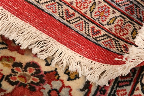 Sarouk Yellow Hand Knotted 85 X 97 Area Rug 100-21463 Image 27