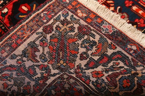 Bakhtiar Red Hand Knotted 88 X 117 Area Rug 100-21464 Image 24