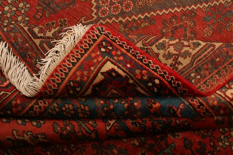 Maymeh Red Hand Knotted 82 X 118 Area Rug 100-21473 Image 4