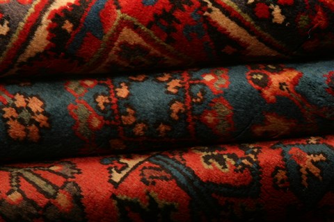 Maymeh Red Hand Knotted 82 X 118 Area Rug 100-21473 Image 5