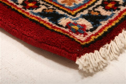 Kashan Red Hand Knotted 86 X 120  Area Rug 100-21476 Image 23