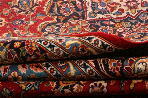 Kashan Red Hand Knotted 86 X 120  Area Rug 100-21476 Image 16