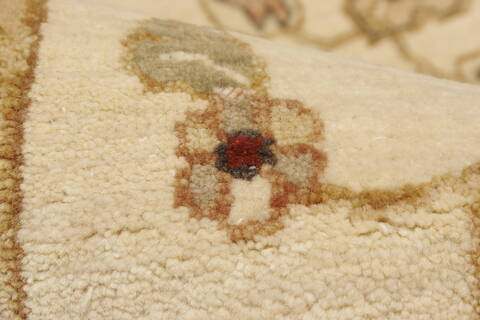 Ziegler Beige Hand Knotted 65 X 99  Area Rug 250-21478 Image 3