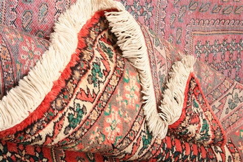 Yalameh Red Hand Knotted 82 X 116 Area Rug 100-21479 Image 10