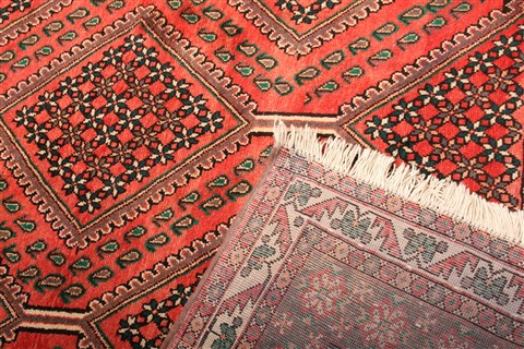 Yalameh Red Hand Knotted 82 X 116 Area Rug 100-21479 Image 16