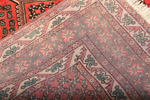 Yalameh Red Hand Knotted 82 X 116 Area Rug 100-21479 Image 18