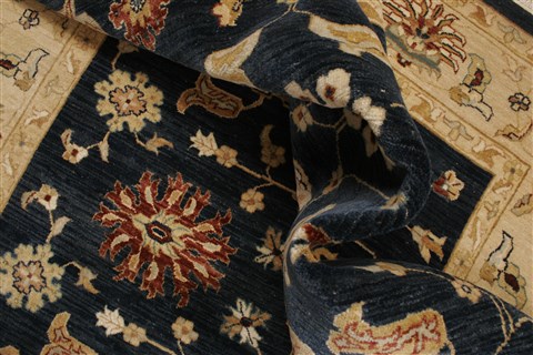Ziegler Blue Hand Knotted 66 X 97 Area Rug 250-21483 Image 5
