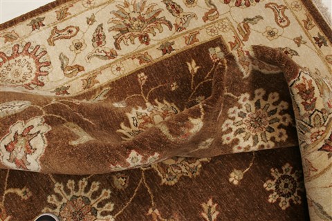 Chobi Brown Hand Knotted 81 X 104 Area Rug 250-21513 Image 5