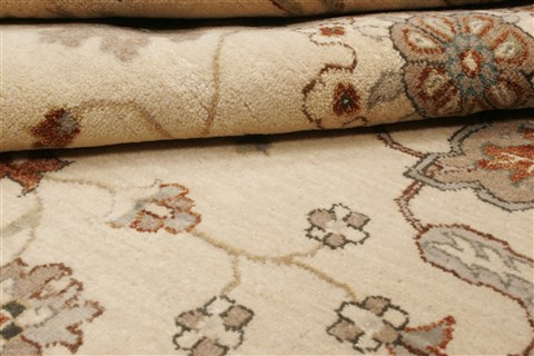 Ziegler Beige Hand Knotted 80 X 100 Area Rug 250-21514 Image 10