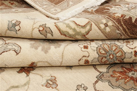 Ziegler Beige Hand Knotted 80 X 100 Area Rug 250-21514 Image 11