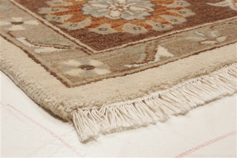 Ziegler Beige Hand Knotted 80 X 100 Area Rug 250-21514 Image 25
