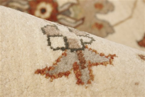 Ziegler Beige Hand Knotted 80 X 100 Area Rug 250-21514 Image 3