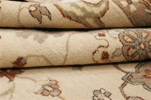 Ziegler Beige Hand Knotted 80 X 100 Area Rug 250-21514 Image 9