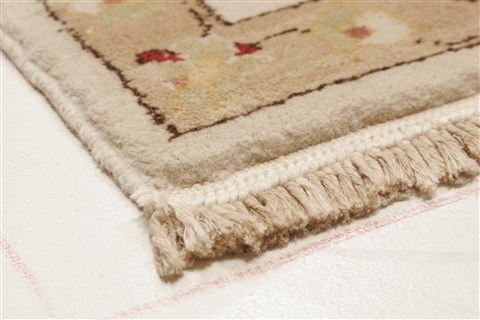 Chobi Beige Hand Knotted 80 X 104 Area Rug 250-21545 Image 21