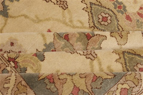 Chobi Beige Hand Knotted 84 X 98 Area Rug 250-21550 Image 11