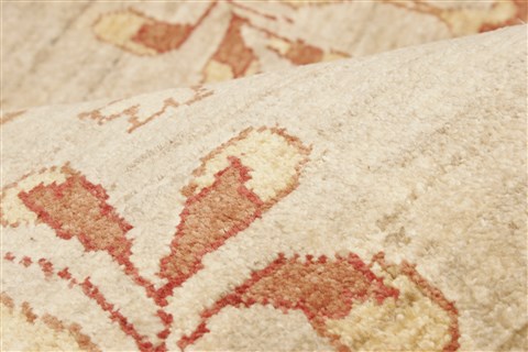 Pishavar Beige Hand Knotted 82 X 910  Area Rug 250-21572 Image 3