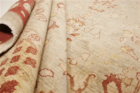 Pishavar Beige Hand Knotted 82 X 910  Area Rug 250-21572 Image 8