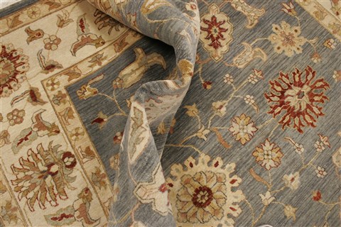 Ziegler Blue Hand Knotted 80 X 101 Area Rug 250-21577 Image 7