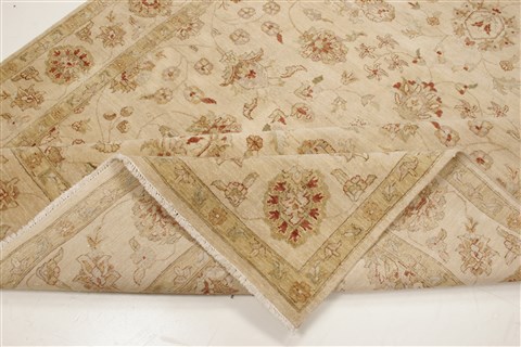 Ziegler Beige Hand Knotted 82 X 101 Area Rug 250-21590 Image 15