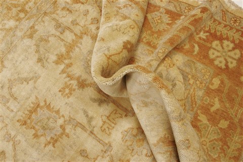 Oushak Beige Hand Knotted 81 X 910  Area Rug 250-21600 Image 4