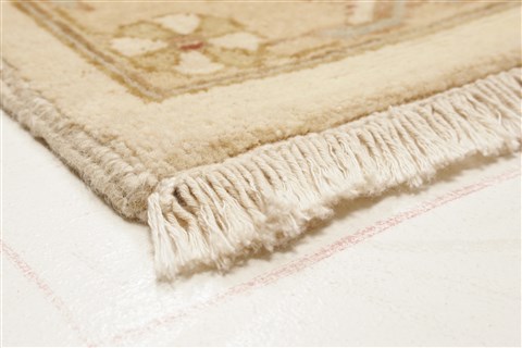 Ziegler Beige Hand Knotted 80 X 103 Area Rug 250-21616 Image 19