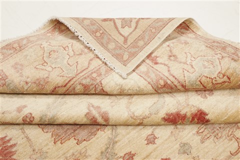 Pishavar Beige Hand Knotted 78 X 910 Area Rug 250-21667 Image 10