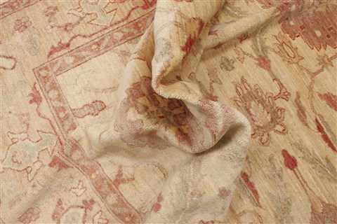 Pishavar Beige Hand Knotted 78 X 910 Area Rug 250-21667 Image 7