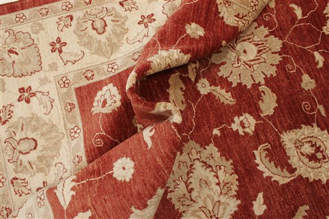 Pishavar Brown Hand Knotted 83 X 100 Area Rug 250-21670 Image 7